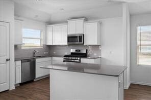 Building Photo - 329 Escondido Cir