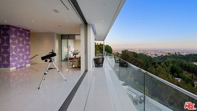 Building Photo - 7080 Mulholland Dr