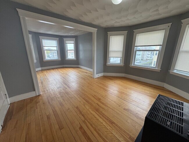 Building Photo - 156 Fairmont Ave