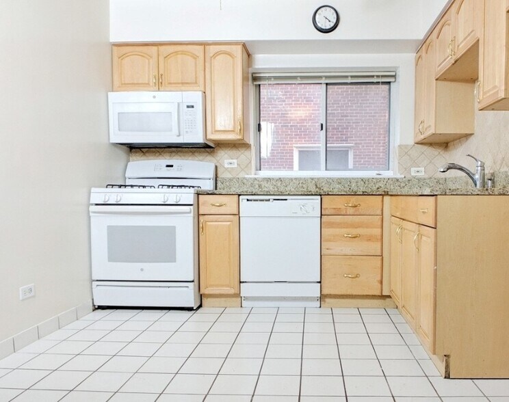 Building Photo - 1518 N Harlem Ave