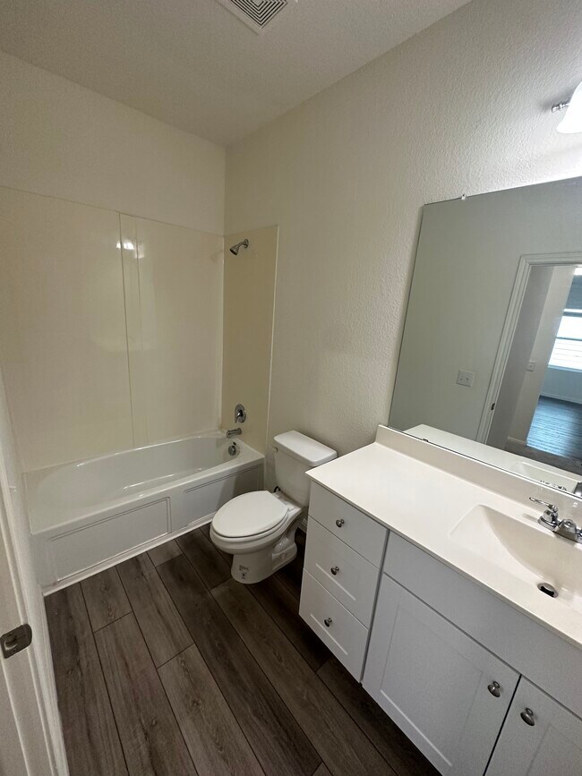 Building Photo - 202 Gemsbok Rd