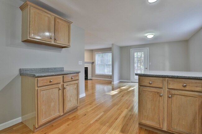 Building Photo - 98 Barbara Ln