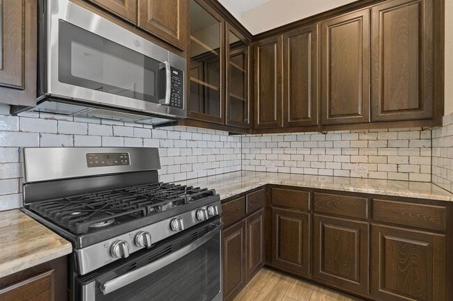 Building Photo - 6624 Llano Stage Trl