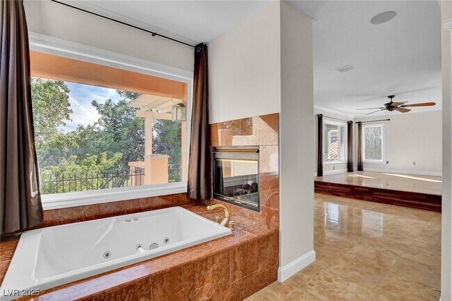 Building Photo - 9005 Opus Dr