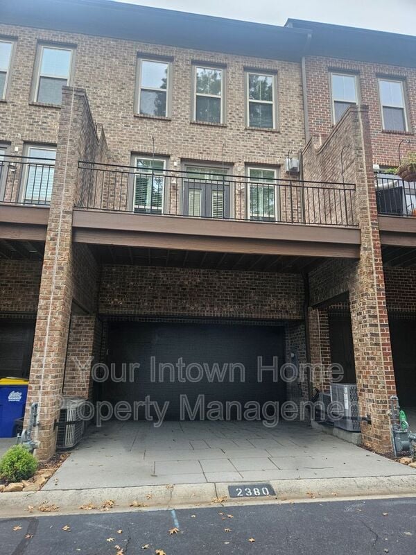 Building Photo - 2380 Crescent Park Ct