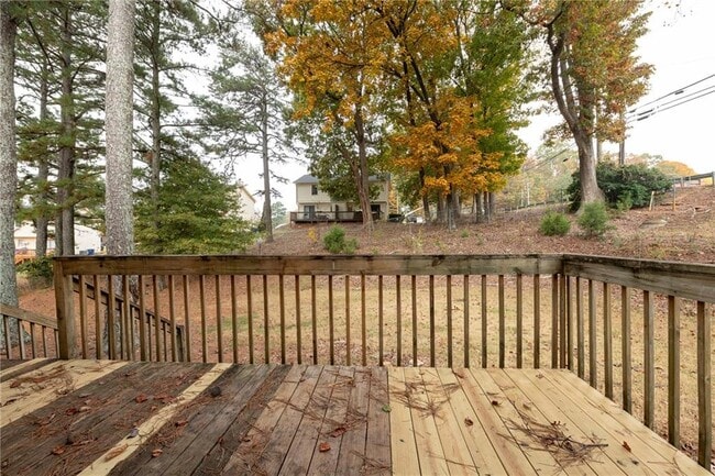 Building Photo - 582 Downing St