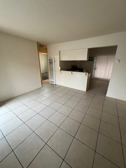 Building Photo - 224 E Granger Ave