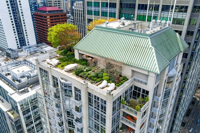 Building Photo - 819 Virginia St