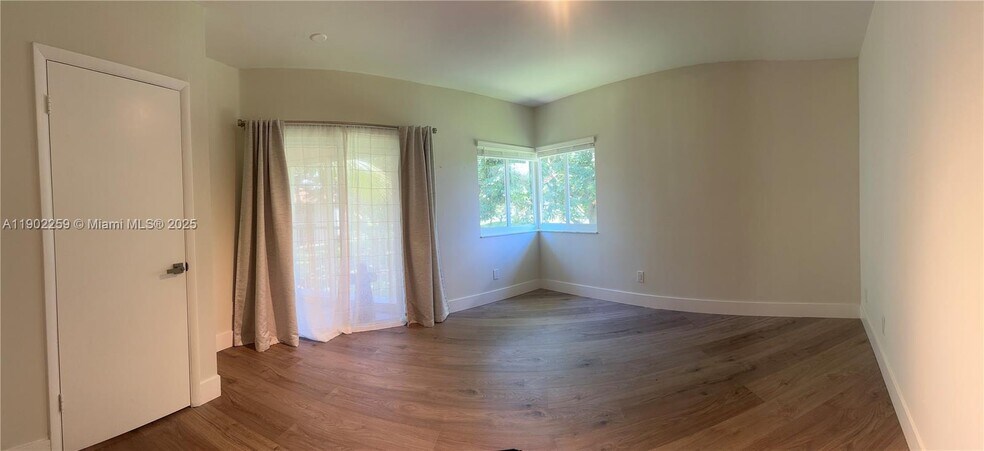 Building Photo - 9257 NW 9th Pl