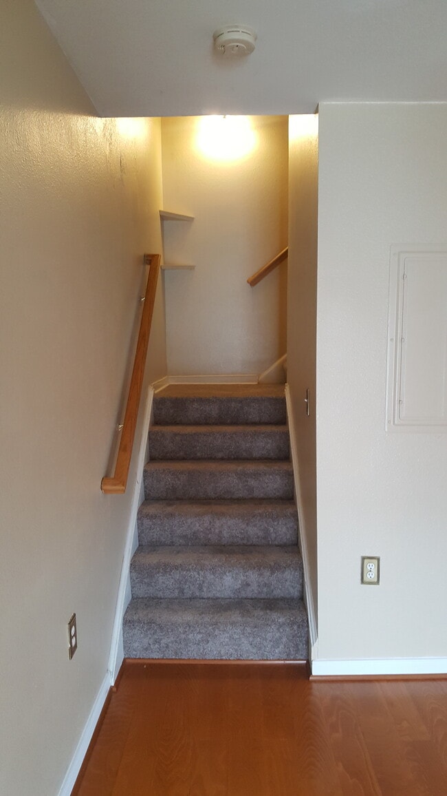 HALL TO SECOND FLOOR - 3520 E Richmond Rd