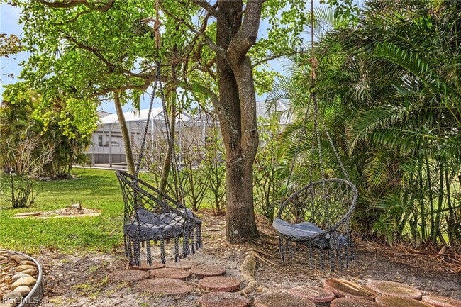 Building Photo - 4002 Oasis Blvd