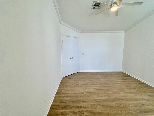 Building Photo - 5361 Buckhead Cir