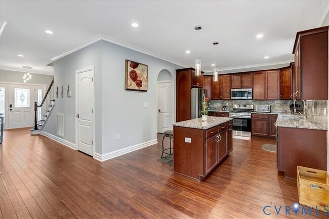 Building Photo - 7530 Dunollie Dr