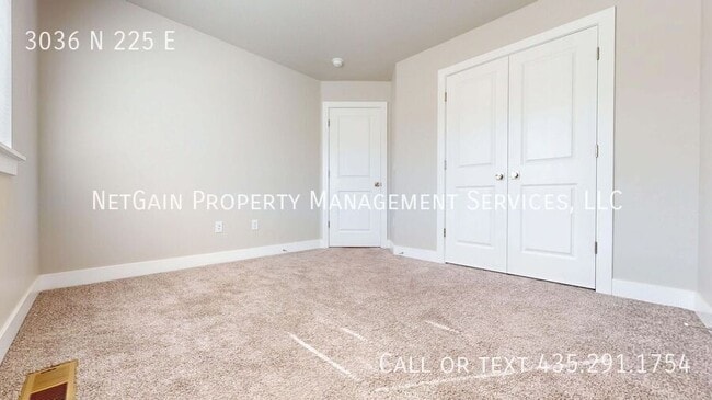 Building Photo - 3036 225 E