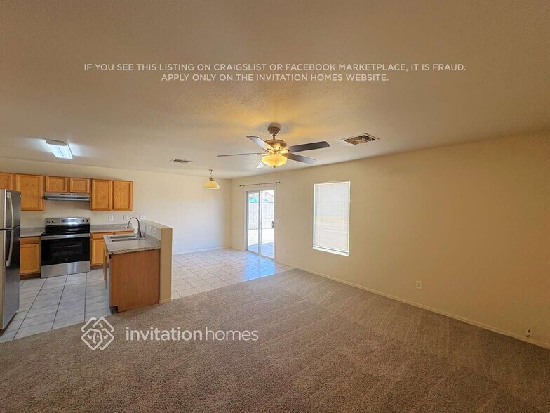 Building Photo - 7375 W Palo Verde Dr