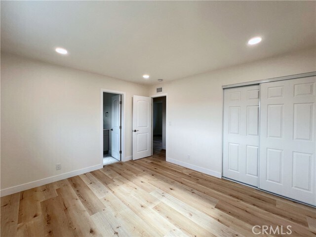 Building Photo - 5261 Raintree St
