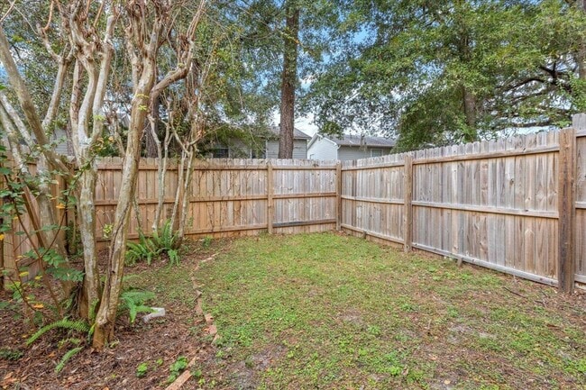 Building Photo - 2510 Golden Park Ln