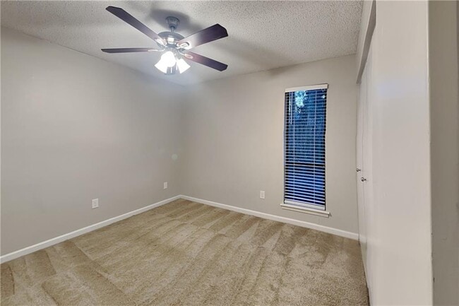 Building Photo - 2330 Post Creek Ct