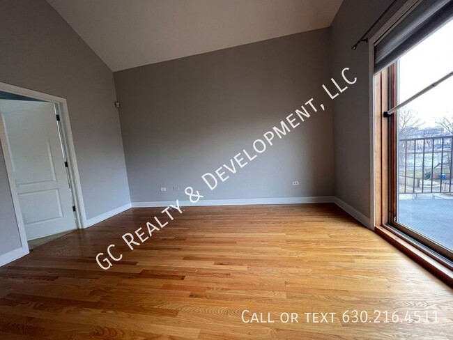 Building Photo - 5137 S Wabash Ave