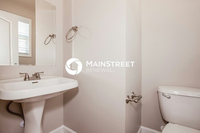Building Photo - 3 Bedroom Pet-Friendly Home in Huntersville, NC with Main Street Renewal
