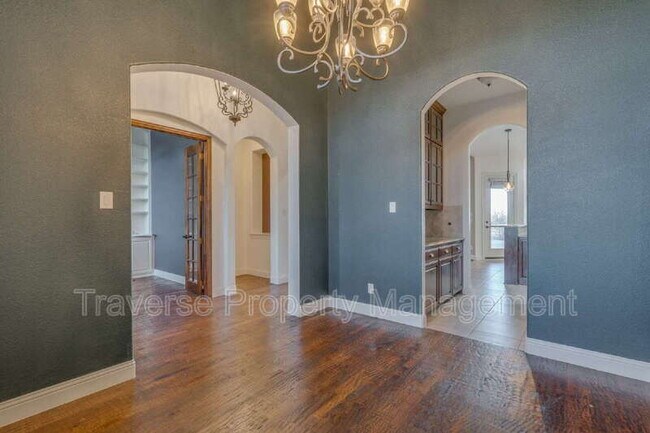 Building Photo - 10280 Mustang Downs Dr