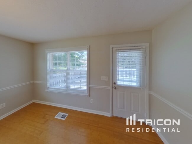 Building Photo - 3026 Wentworth Ct