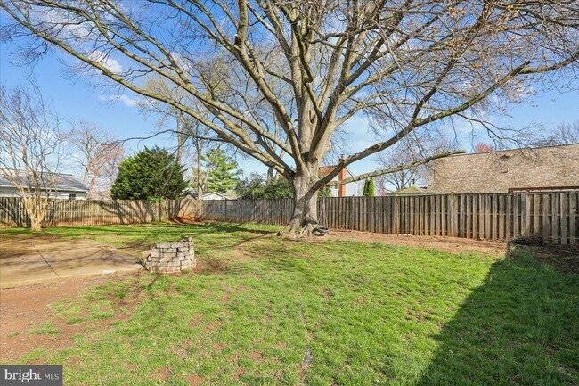 Building Photo - 13228 Pleasantview Ln