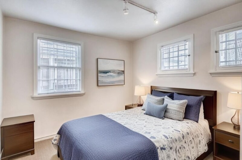 Building Photo - 3825 E 2nd Ave