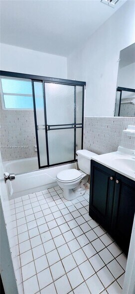 Building Photo - 1802 N 22nd Ave