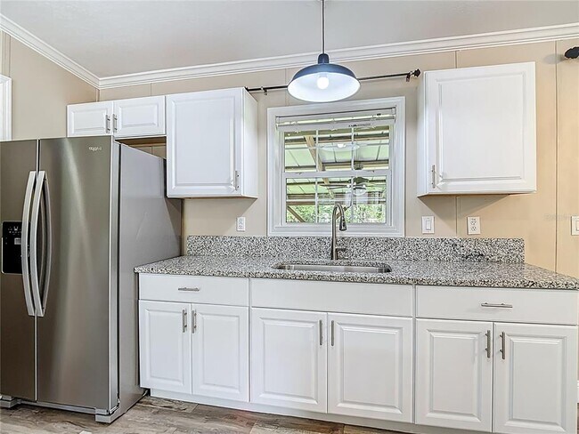 Building Photo - 7515 Rooks Dr