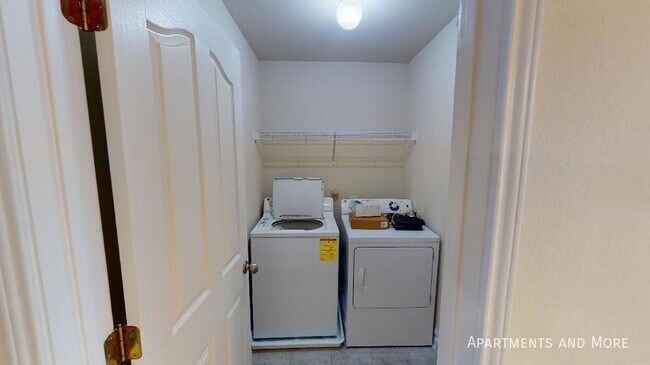 Building Photo - 328 Trestle Tree