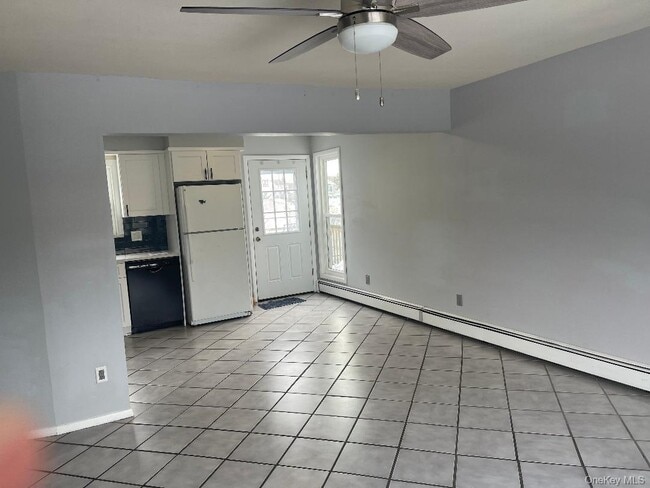 Building Photo - 17 Roosevelt Pl