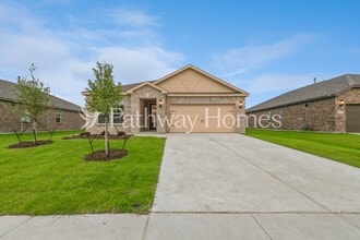 Building Photo - 624 Brookside Dr