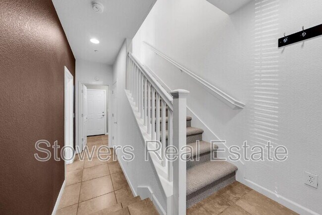 Building Photo - 173 Heligan Ln