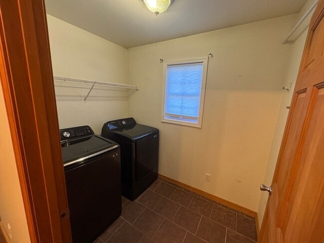 Building Photo - Great home!