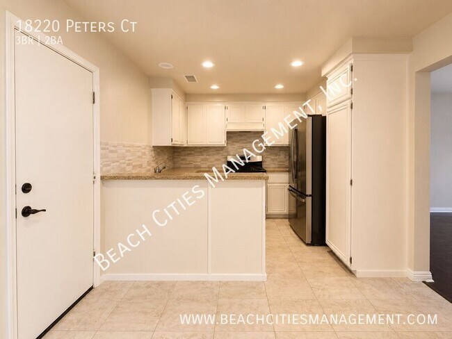 Building Photo - 18220 Peters Ct