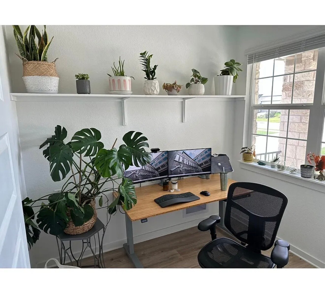 Building Photo - 1920 Centerline Ln