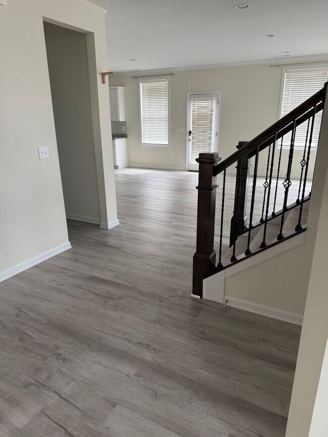 Building Photo - 3 BR/3BA | Newly Renovated Single Family Home | 1-Car Covered Parking | Gated backyard |Study and...
