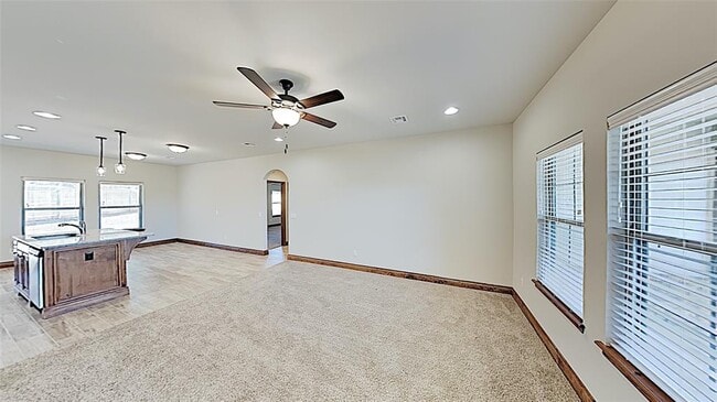 Building Photo - 404 Charles Ct