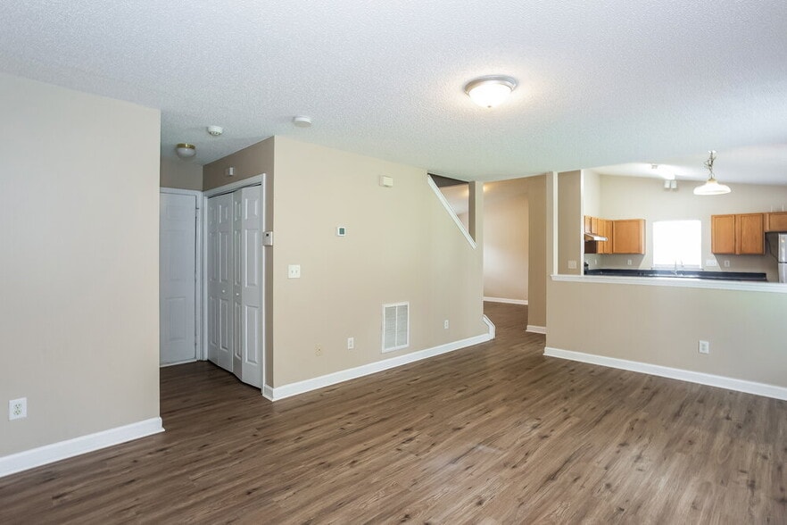 Building Photo - 1028 Jordans Pond Ln