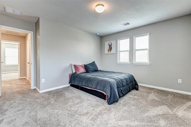 Building Photo - 2939 Lazarina Ln