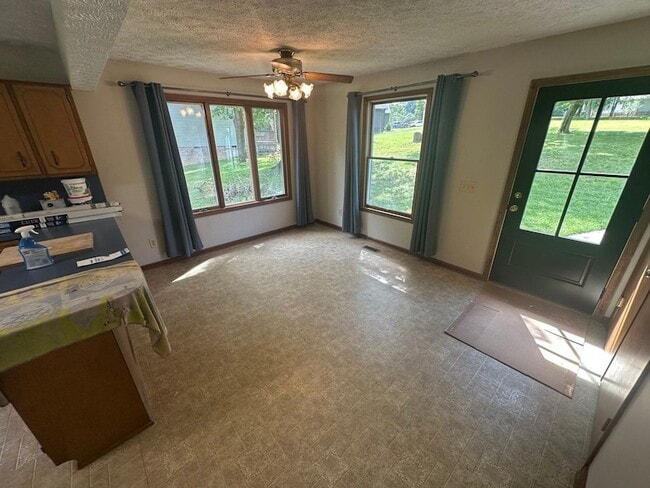 Building Photo - 805 Pebble Cove Rd