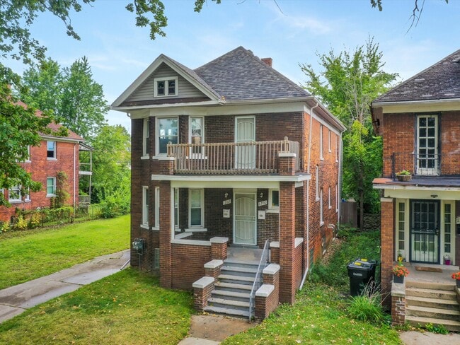 Building Photo - 1202 Lawrence St