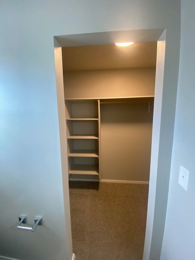Building Photo - 5214 Clearfield Ct