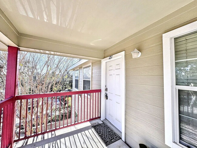 Building Photo - "Charming 1-Bedroom Haven in San Marcos – Cozy 651 sq ft Retreat on Burleson Street!"