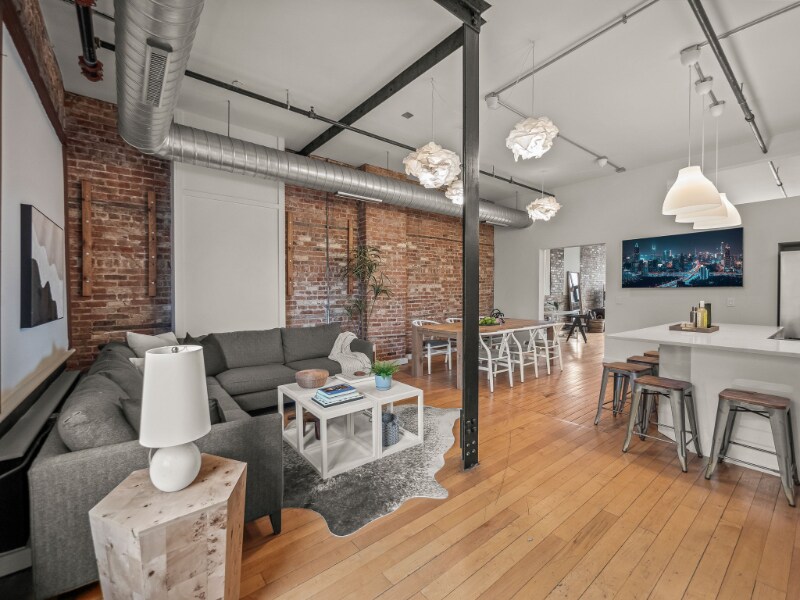 Building Photo - 1410 Gratiot Ave