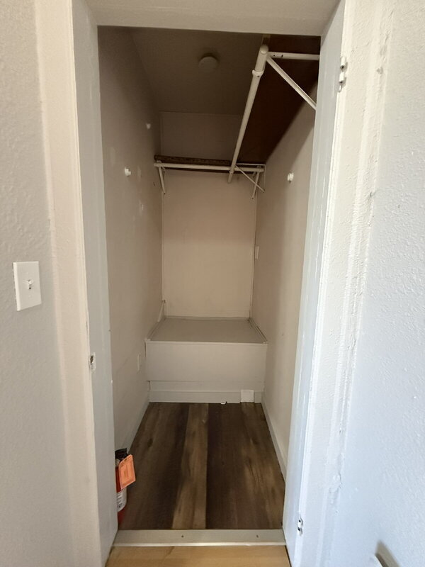 Building Photo - 821 Broadway