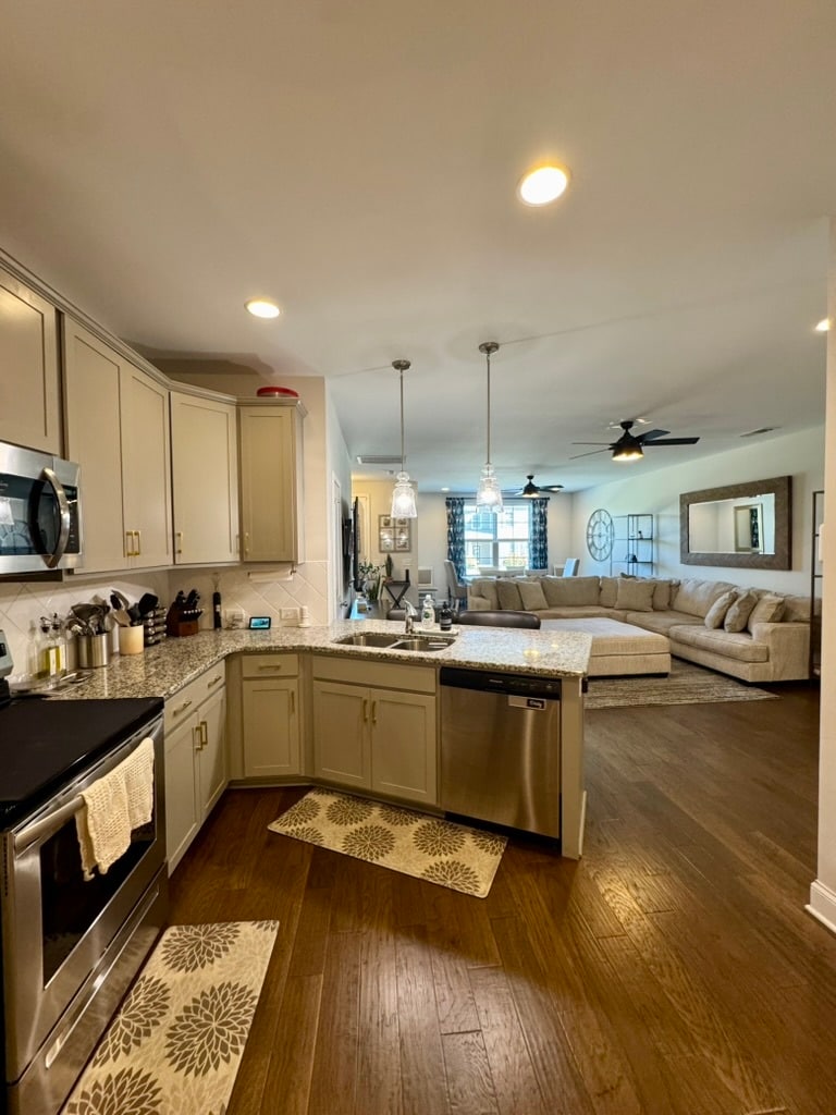 Building Photo - 143 Grandstand Blvd