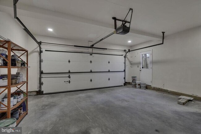 Building Photo - 10422 Woodbury Woods Ct
