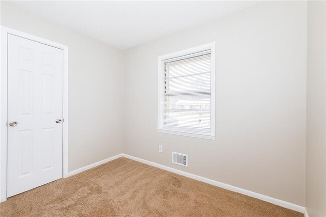 Building Photo - 8886 Ashton Rd